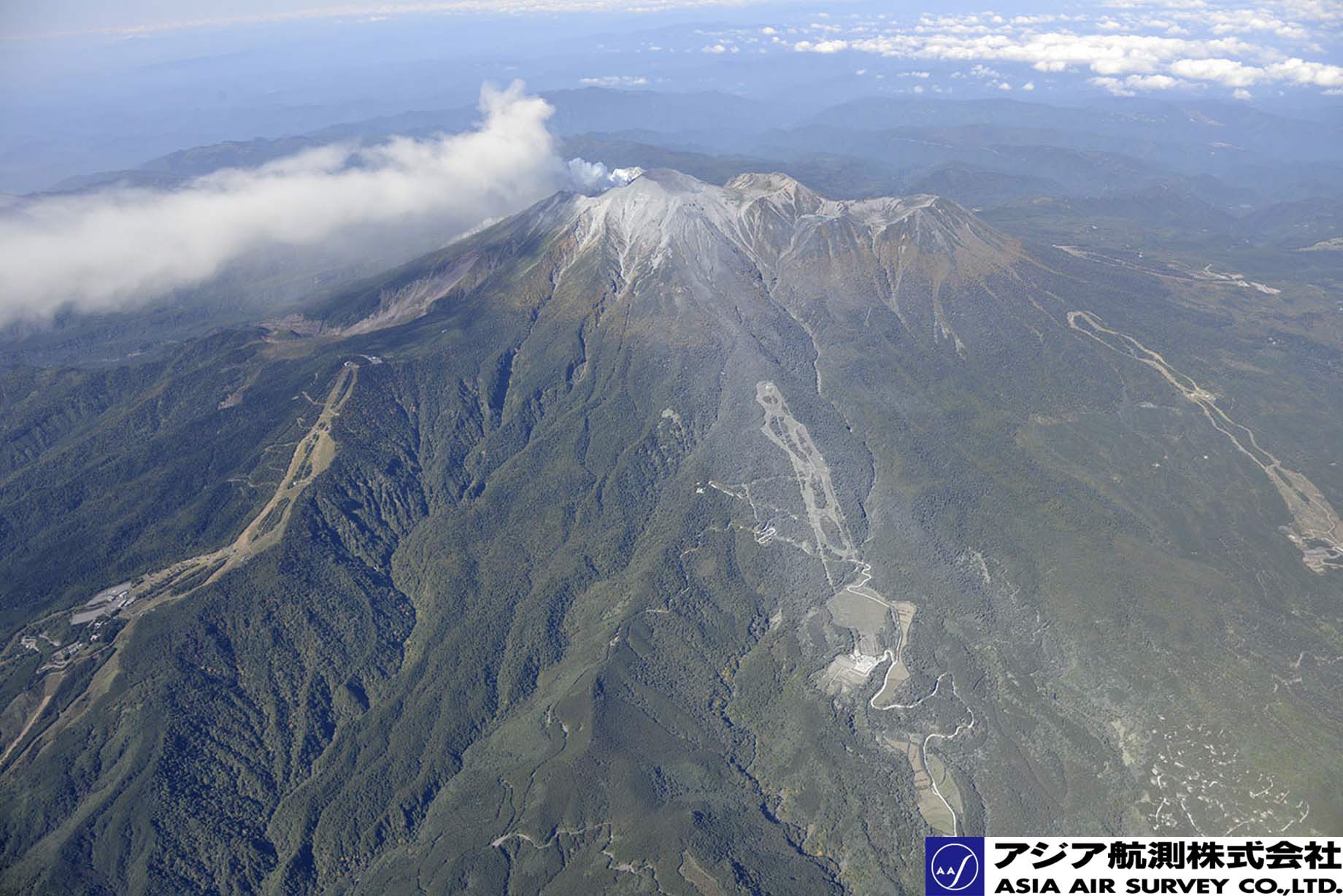 御嶽山噴火写真_斜め1