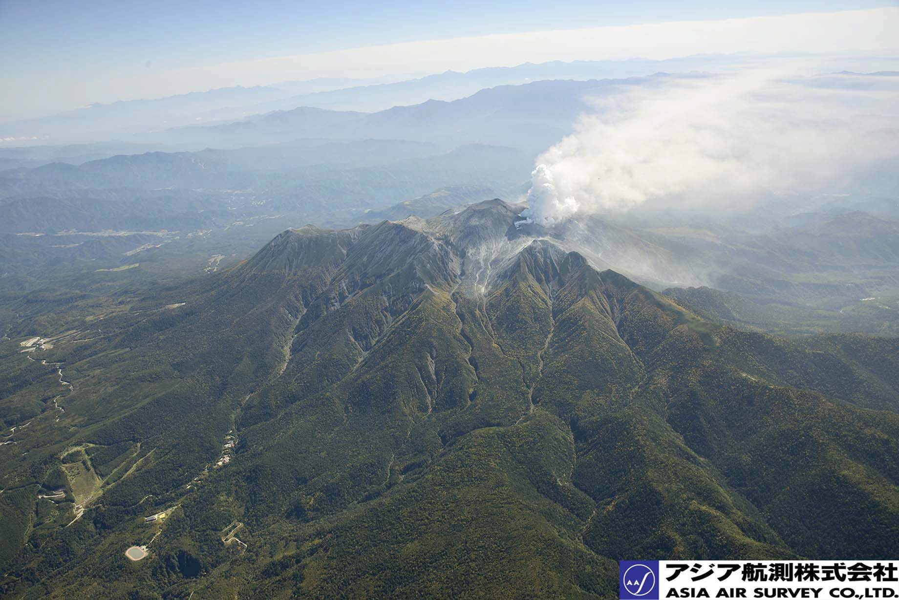 御嶽山噴火写真_斜め5