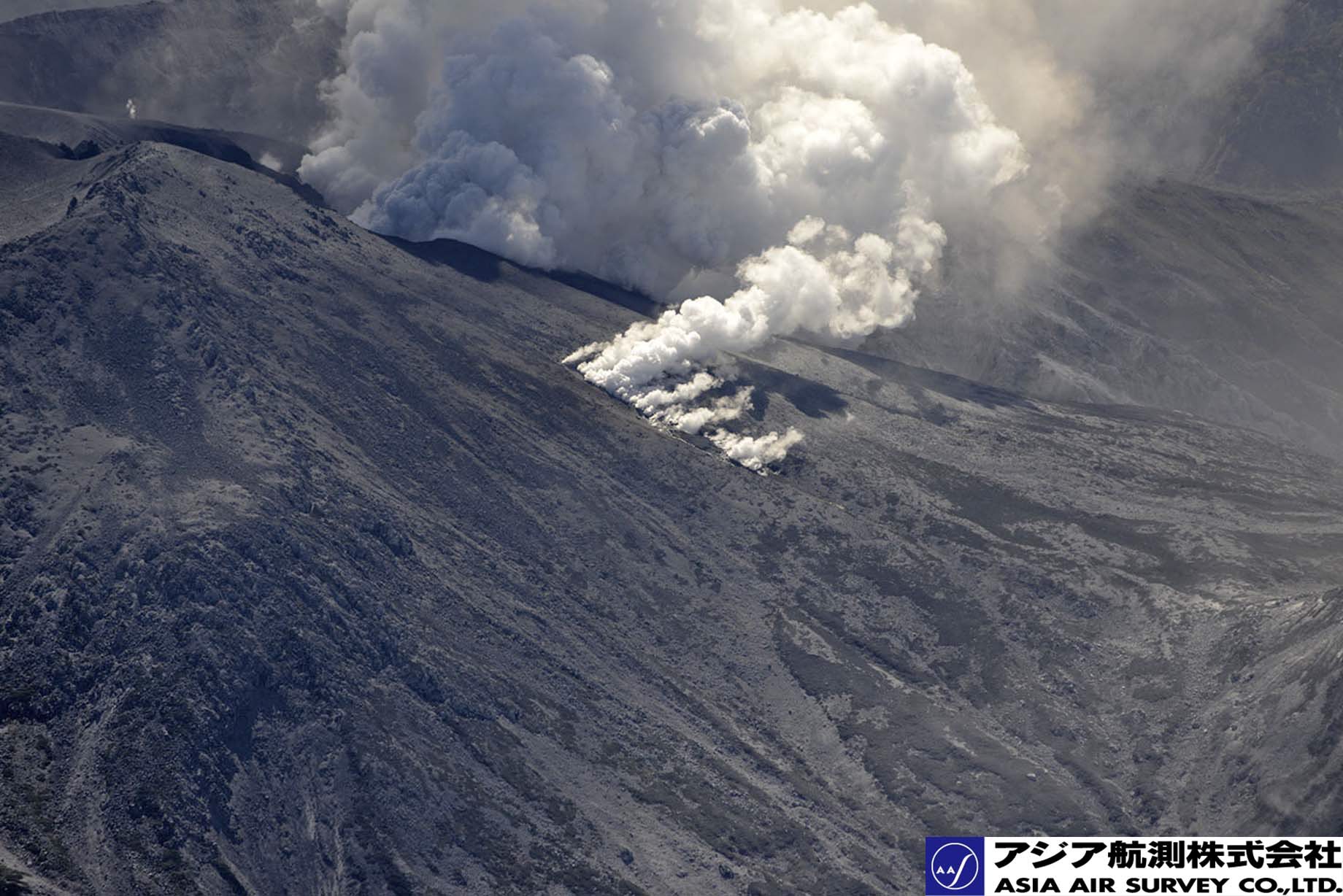 御嶽山噴火写真_斜め15