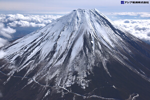 富士山スラッシュ雪崩 斜め空中写真_7