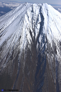 富士山スラッシュ雪崩 斜め空中写真_9