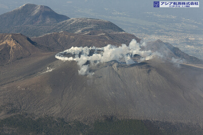 2018.3新燃岳 斜め空中写真_8