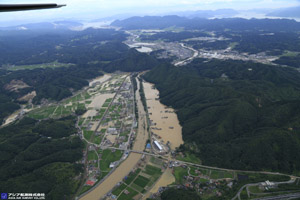「平成３０年７月豪雨」（西日本豪雨） 斜め空中写真_11